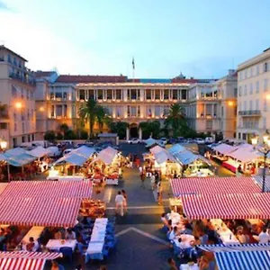 Magnifique 2 Pièces En Plein Cœur Du Vieux Nizza